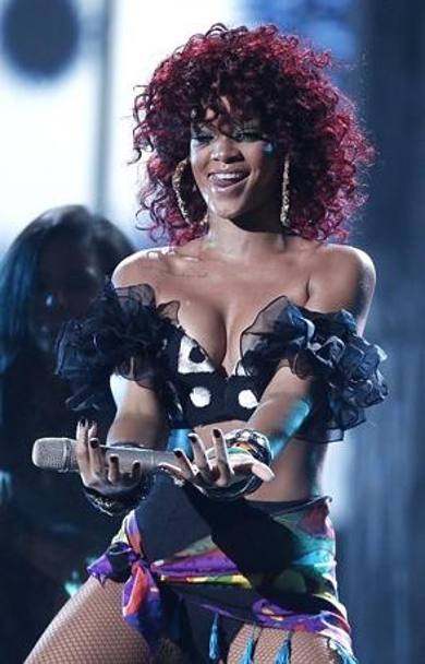 Rihanna, come non  pi. C&#39;era un tempo in cui Mel C (!!) ne vietava l&#39;ascolto alla figlia, perch troppo volgare. 